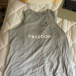 Gray under armor tanktop
